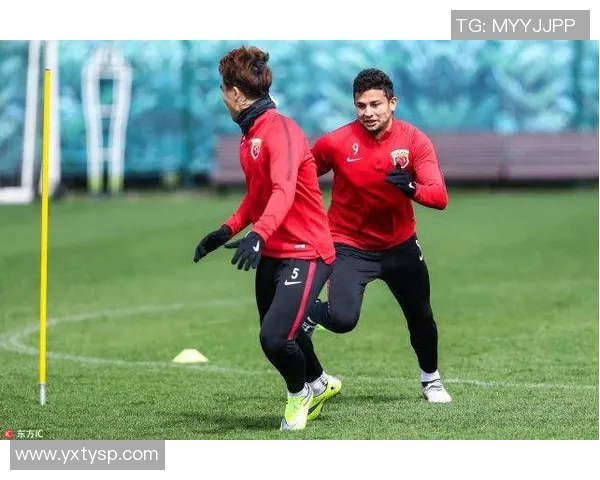 上海上港与蔚山现代最新动态分析及比赛前瞻详解